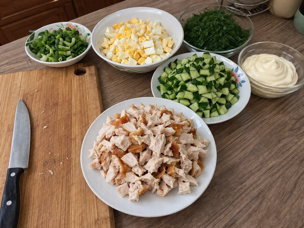 Ингредиенты для салата с курицей