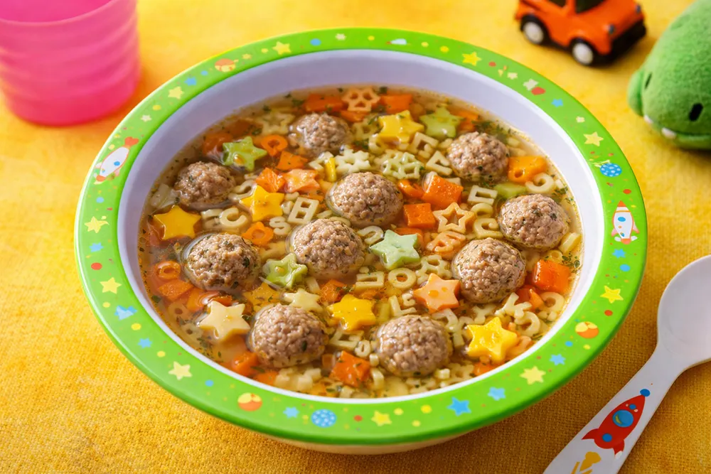 Суп с фрикадельками и вермишелью