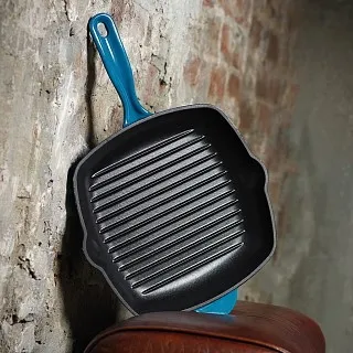 Чугунная эмалированная квадратная сковорода-гриль 27 см