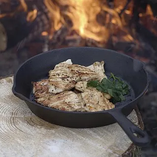 Чем уникальна посуда из чугуна