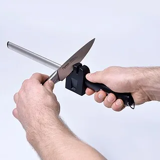 Как работает многофункциональный мусат для заточки ножей?