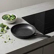 Сковорода индукционная 28 см Adelina антипригарная