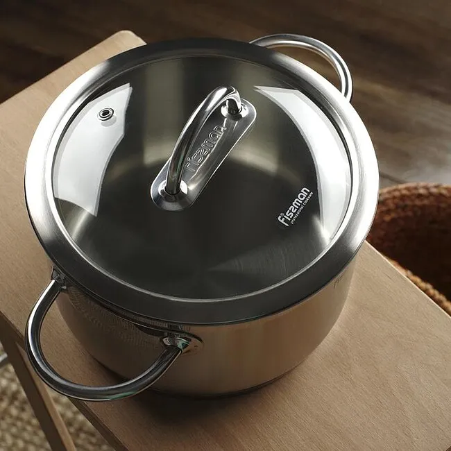 Кастрюля из нержавеющей стали: за что ее выбирают