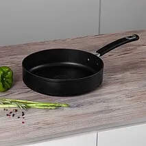 Сковорода, высокий борт 24 см Reina