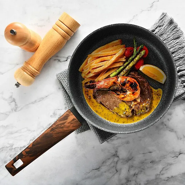 Сковорода с каменным покрытием: плюсы, особенности, выбор