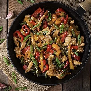 Простые рекомендации по уходу за сковородой с антипригарным покрытием