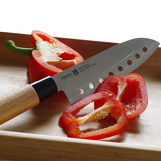 Зачем нужен нож сантоку и как его выбрать?