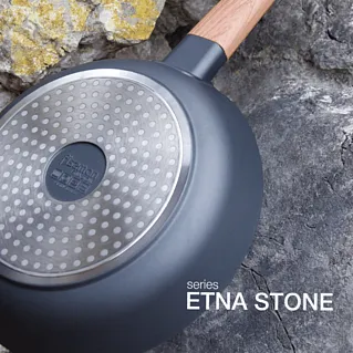 Зачем нужна сковорода с толстым дном?